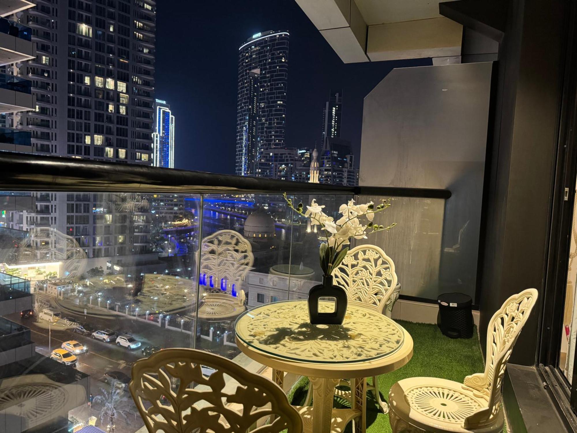 Marina Beachview - Tie *