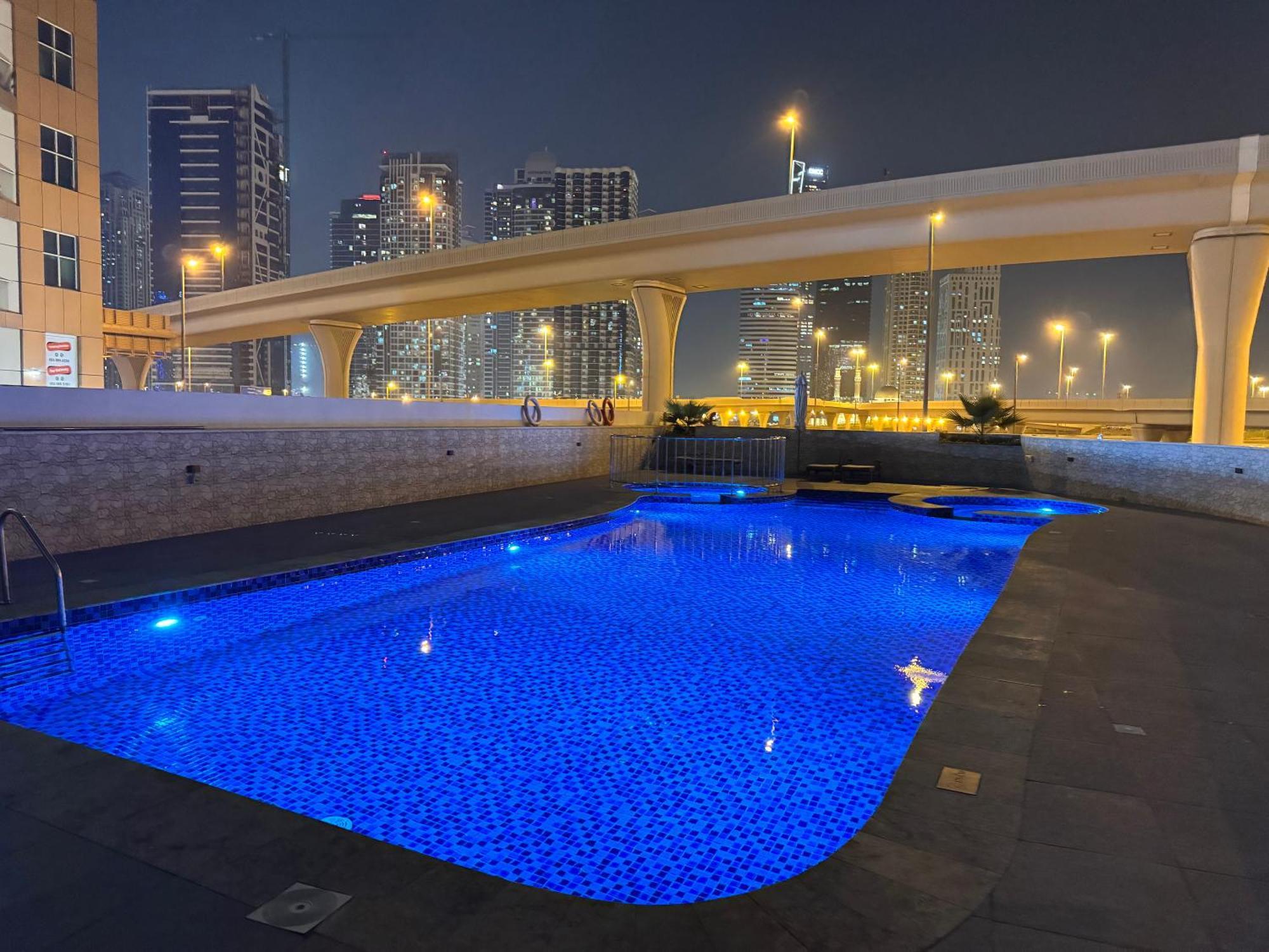 Marina Beachview - Tie * Dubai
