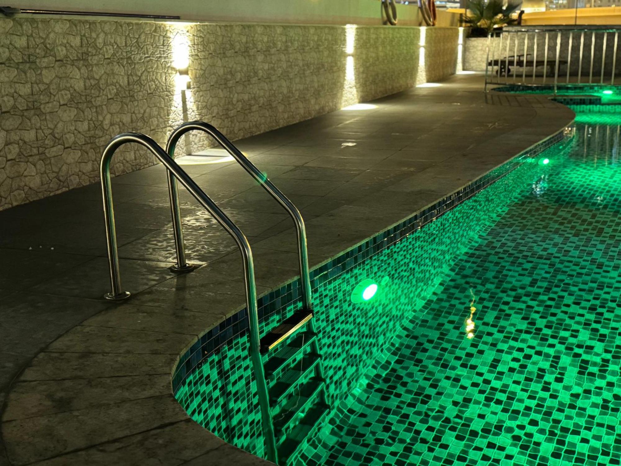 Marina Beachview - Tie * Dubai