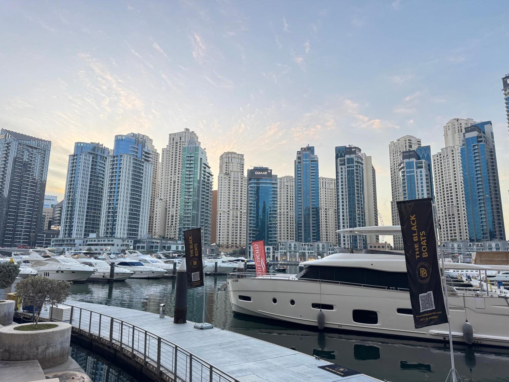 Marina Beachview - Tie * Dubai